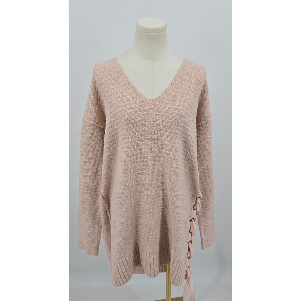Free People
Oversized Heart It Laces Sweater